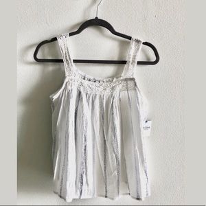 NWT Arizona Square Chrochet Neck Top Size Medium